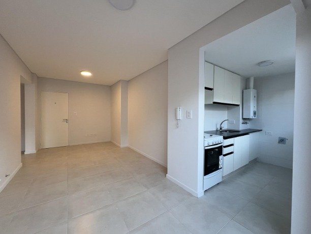 COCHABAMBA  500  -  CON  PATIO EXCLUSIVO - A ESTRENAR -