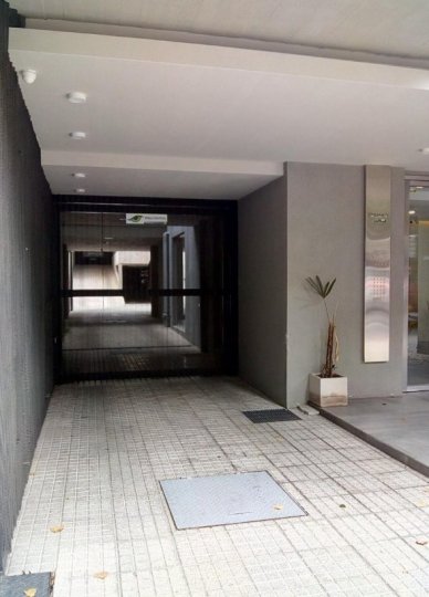 CORDOBA Y AV. FRANCIA  - COCHERA - PLANTA BAJA