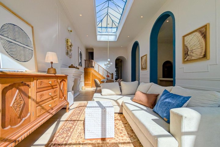 SARMIENTO 2324 - CASA A ESTRENAR - 4 DORMITORIOS